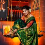 Gayatri Jadhav Instagram - I'd anything , I'm everything 🎀🧿🦋 Dolled up by @shitals_charming_makeupstudio #glowingskin #festival #festivecollection #diwali #saree #green #happiness #lights #nauvarilook #trending #newphotoshoot #gayatrijadhavofficial Chinchawad
