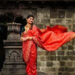 Gayatri Jadhav Instagram - Life is a collection of moments ✨️ 🧿 #saree #traditionalsaree #traditionallook #look #gayatrijadhavofficial