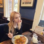 Gemma Louise Instagram – Happy Thanksgiving! 🦃 ハッピーサンクスギビング！ #ロンドン #london Soho, London UK