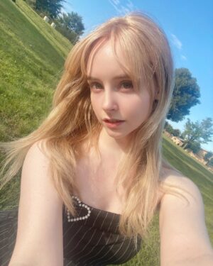 Gemma Louise Instagram - おはよう〜 良い日曜日を！🌞 Good Morning! Have a nice sunday