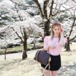 Gemma Louise Instagram - 桜を見に行きました ！🌸　#桜 #桜スポット #さくら #モデル #春 #sakura #cherryblossom