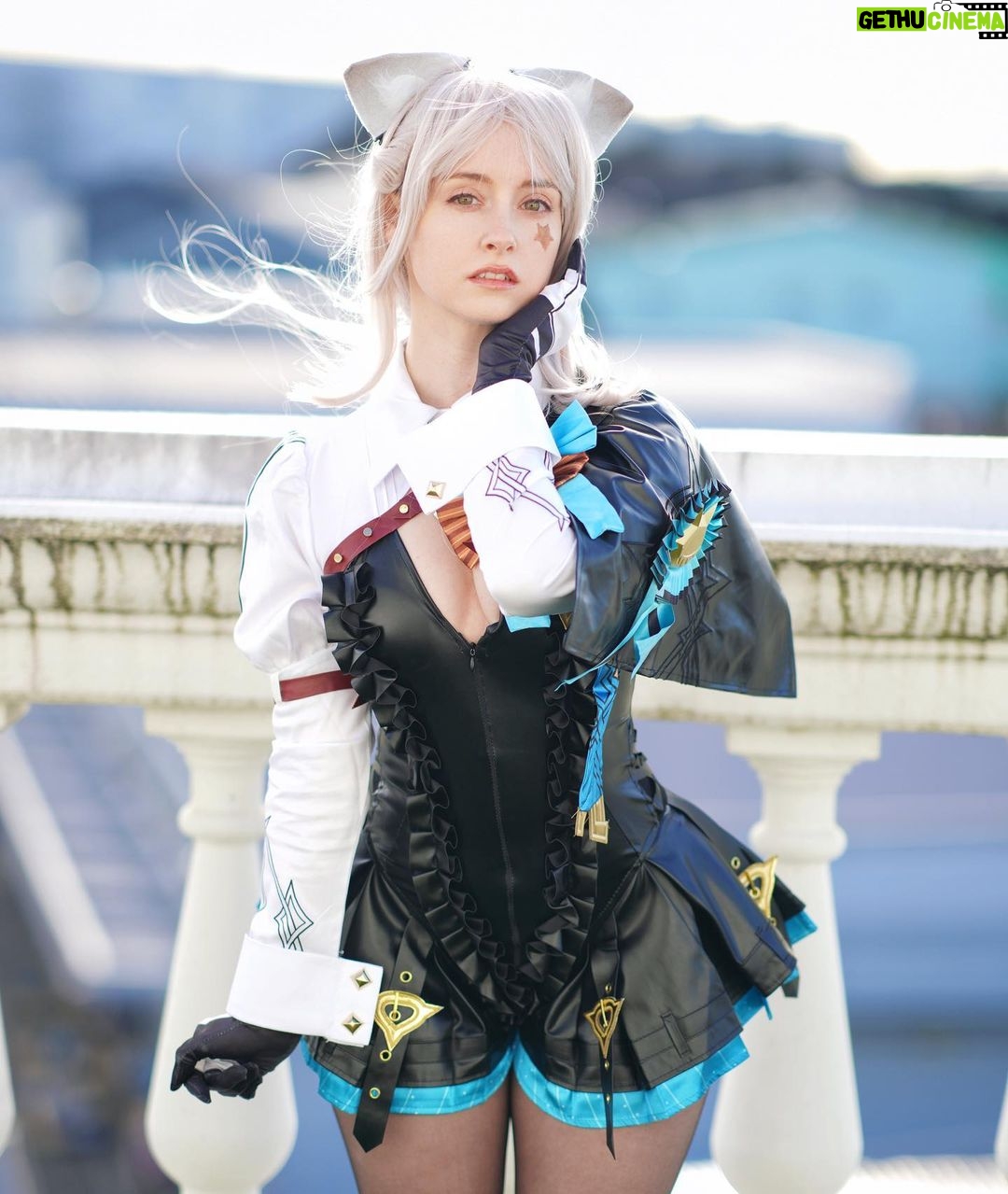 ジェマgemma Gemma Louise Instagram – 原神のリネットちゃん🐈‍⬛ Lynette from Genshin Impact! 【お知らせ】  冬コミケに参加します！ 作品写真集出します！ 12/31(日) 東Q-02ab （ジェマ・ルイーズ） お待ちしています♪ #genshinimpact  #cosplay #cosplaygirl #comicmarket ...
