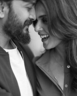 Genelia D'Souza Instagram - With my forever….. @riteishd - Thank you @avigowariker 💚💚💚