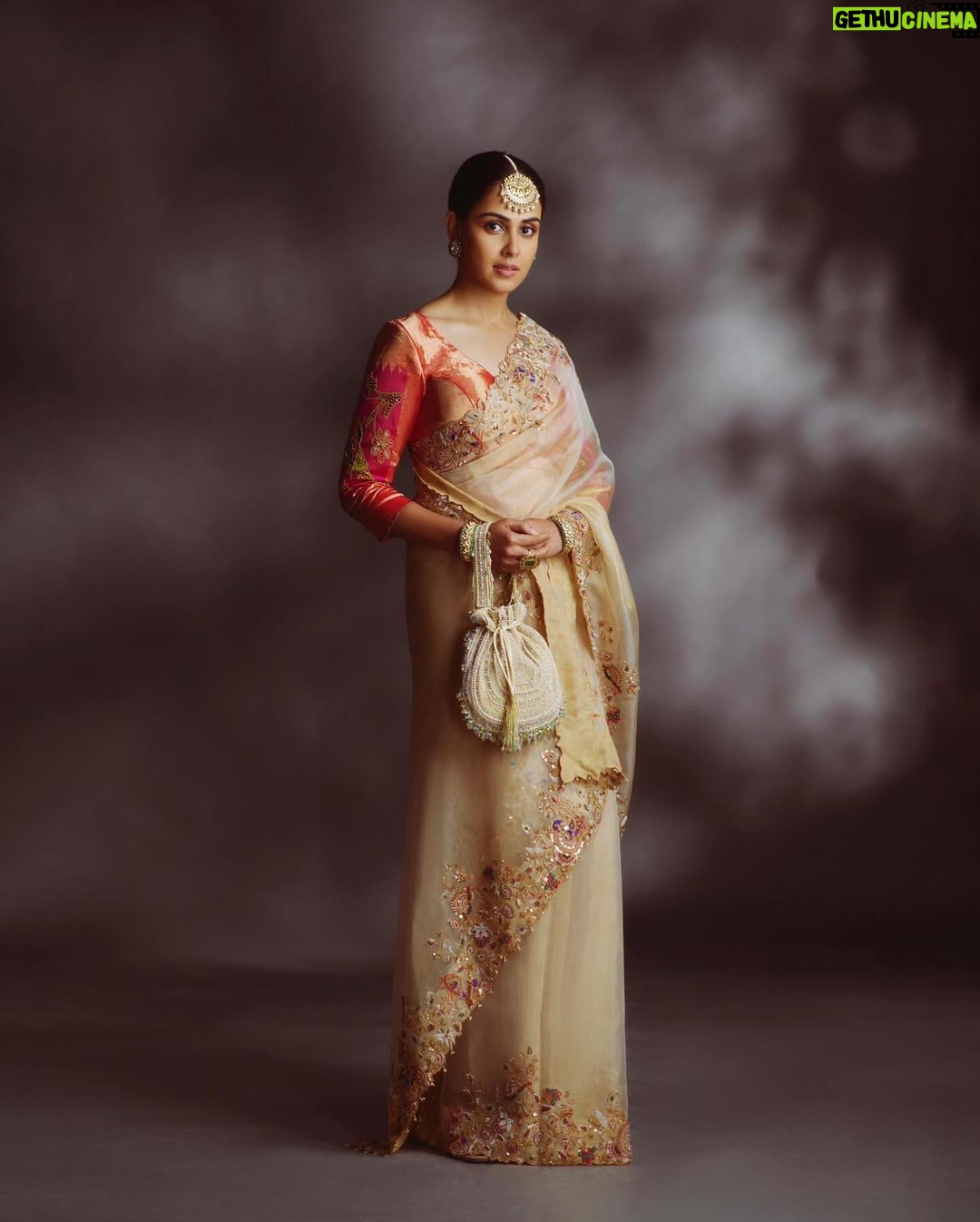 Genelia D'Souza Instagram - βYou donβt have to have it all sorted to move forward, Just take the next stepβ WHICH LOOK DO YOU LIKE THE MOST????? Management : @chandnidholakia1989 @ayushpadukone Makeup : @rishinaacharya Hair :@jyoti_love13 Styling : @who_wore_what_when Photos : @rohnpingalay Look 1 : π@sarojjalan π@jagdishjewellerschandigarh π@lovetobag Look 2 : π@tamannapunjabikapoor π₯Ώ@shilpsutra π @motifsbysurabhididwania π@shopziddi Look 3 : π@aisharaoofficial π@amamajewels π@ornatte.in ππββοΈ @khyatimalhotra558 @ishansupriyamilind
