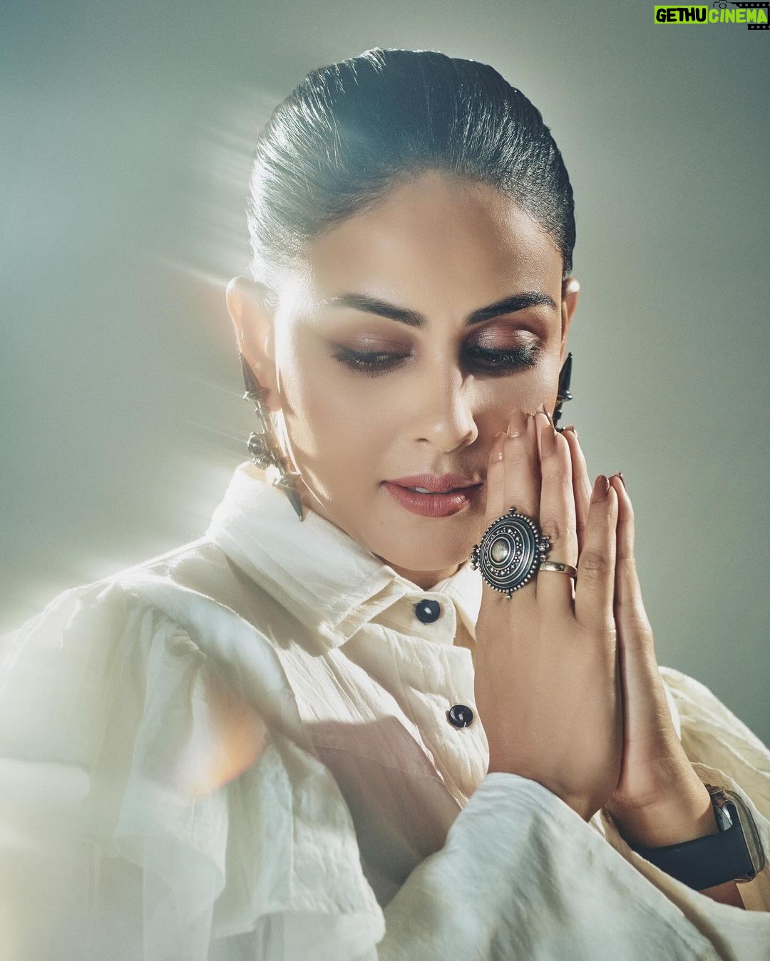 Genelia D'Souza Instagram - “To be yourself in a world that is constantly trying to make you something else is the Greatest accomplishment “ Managed by - @ayushpadukone Outfit : @chola_the_label Jewellery : @koharbykanika Makeup : @richie_muah Hair : @nidhiagarwalmua Photos : @harneshjoshi