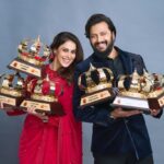 Genelia D'Souza Instagram - What an incredible night !!! VED was honoured with Maharashtracha Favourite Kaun : Best Film (@mumbaifilmcompany) Best Director (@riteishd) Best Actor(Female- @geneliad ) Best Actor (Male- @riteishd ) Best Song (Sukh Kalale- @ajayatulofficial ) Best Singer Male (@ajayatulofficial Ved Tujha) Best Singer Female (@shreyaghoshal Sukh Kalale) Popular Face of the Year (@geneliad) Style Icon of the Year (@riteishd) We want to express our immense gratitude for this honour, a big thank you to everyone who voted for us. @zeetalkies & @bavesh123 thank you - for this will be remembered for a lifetime.
