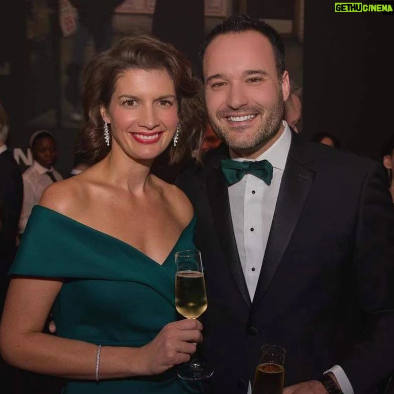 Geneviève Guilbault Instagram - Belle soirée au bal du @mbamtl ✨️ 📸 @pat_lachance Musée des beaux-arts de Montréal