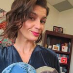 Geneviève Guilbault Instagram - La tradition se poursuit dans #LouisHébert!❣️Chaque fin d'année, notre @lionscrsa offre ses délicieuses gâteries, dont les profits de la vente servent à soutenir nos communautés de Cap-Rouge et Saint-Augustin-de-Desmaures. J'ai déjà reçu les miens! Pour commander les vôtres 👉 https://clublionscrsa.org/boutique/ Geneviève Guilbault - Députée de Louis-Hébert