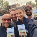 Geneviève Guilbault Instagram - Encore et toujours sur le terrain! Porte-à-porte pour notre meilleure @christianegamachecaq! 👊 Limoilou (Ville de Québec)