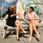 Geneviève Guilbault Instagram - Pause-café sur la @promenade_masson avec @sandraoconnormtl ☀️ Montreal, Quebec