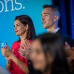 Geneviève Guilbault Instagram - Rassemblement avec notre chef, nos militants et nos candidats de 🔥 Quelle équipe nous avons à la @coalition_avenir_quebec! 📷 @emilie_nadeau_photographe Drummondville, Quebec