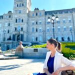 Geneviève Guilbault Instagram - Tellement fière d'être québécoise et de servir les citoyens de notre nation. Aujourd'hui, on vous célèbre tous! Bonne Fête nationale! 🤍⚜️💙 Quebec, Quebec