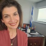 Geneviève Guilbault Instagram - Simplement heureuse de travailler pour vous 🤎🧡 Ministère des Transports (Québec)