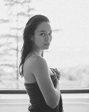 Genevieve Kang Instagram - @slowtide x @saltwoodbeachhouse / shot by @cristinagareau