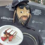 Genka Instagram - Nagu fotolt näha, oli maailma esimene 3päevane Eesti HipHop Festival aka “EHHF 15 aastat” pandeemia ajal hea hulk tööd! Täname kôiki, kes tulid: kõiki artiste, töötajaid, sponsoreid, toetajaid ja koostööpartnereid (eraldi muidugi perekond Mölsi @maritmrk mehega :) ja oma abikaasat @maris.korvits ) ning kõiki teisi, kes kuidagi panustasid. Suured suured tänud! Eraldi tahaks tänada oma tütart ja oma kahte väikest poega, keda pole terve nädala näinud! Panen Diddy feat. Skylar Grey loo “Coming Home” peale ja olen varsti kodus. Peace and Love #ehhf2021 #hiphopdontstop #aitäh nyyd sööme torti (PS! See topis oli Maido salateema, ma ausõna ei teadnud sellest midagi)