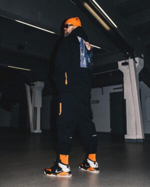 Genka Instagram - Olin siin modell onju. Ja siis täna tuli see stuff müügile ja siis kirjutan, et Best Nights streetwear limiteeritud kollektsioon on nüüd väljas @best_nights_ee 
#strictlylimited #streetwear #best-nights