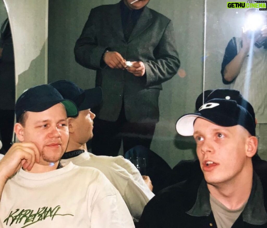 Genka Instagram - Mai 1995 ehk 25 aastat tagasi ilmus Eesti esimene hiphop album Cool D “O’Culo” ja Eesti hiphop saigi alguse. Palju õnne! Foto tehtud ca 6 aatat hiljem Kozy poolt #oculo #coold #karlkani #estonianhiphop #yungthugs