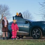Genka Instagram - Hei, mis täna teete? Ise võtan lapsed ja võtan oma GT Rõõmustan täna koos kõikide isadega, Pildil 5008 kõikide lisadega
