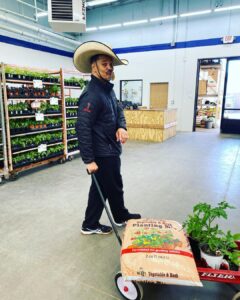 Geno Segers Instagram - Getting ready for our garden this year with @starnurserylv #gardening Star Nursery