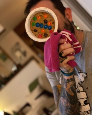 Geoff Ramsey Instagram - Thanks for the delicious x-mas gift @jackpattillo & @caitiward 🍪