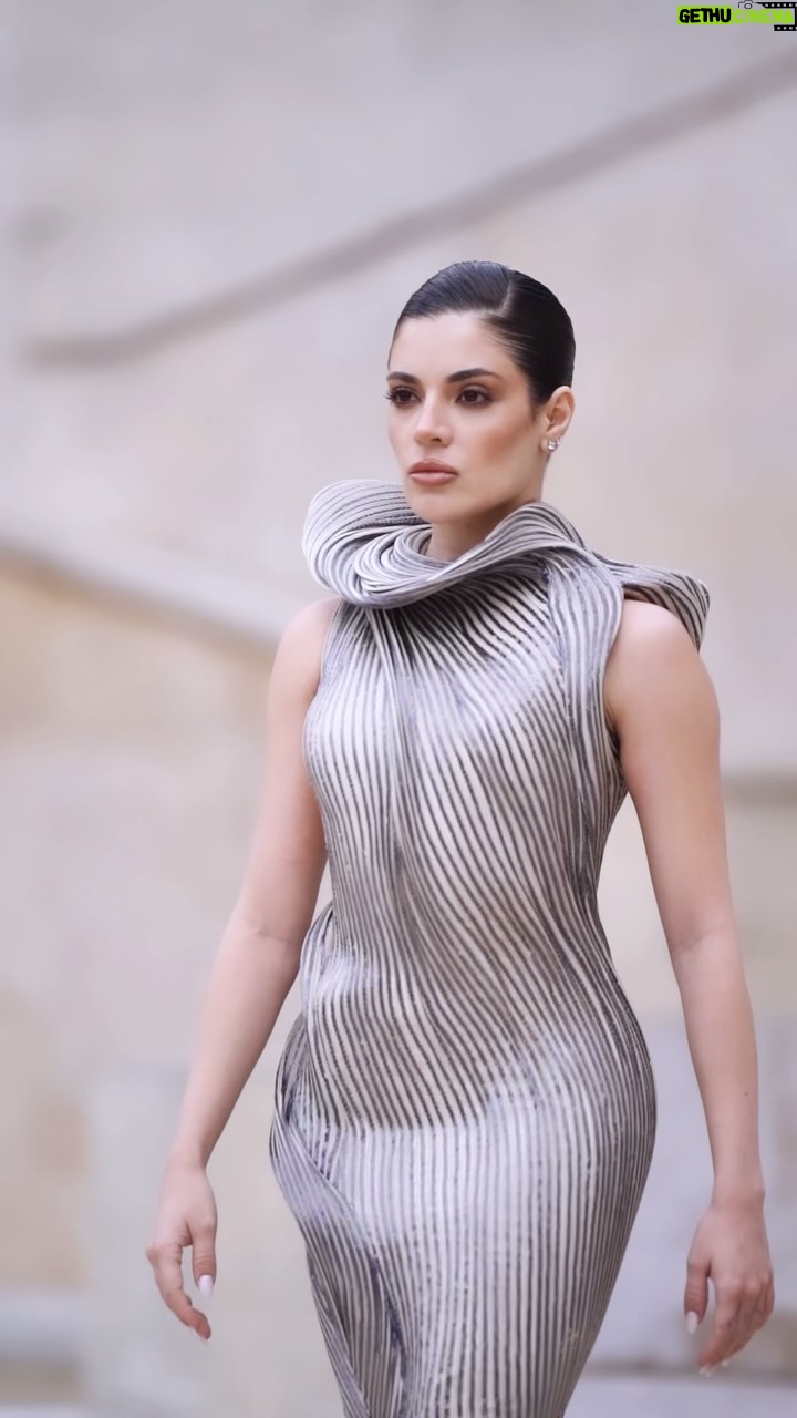Gessica Kayane Instagram - @gauravguptaofficial #hautecouture