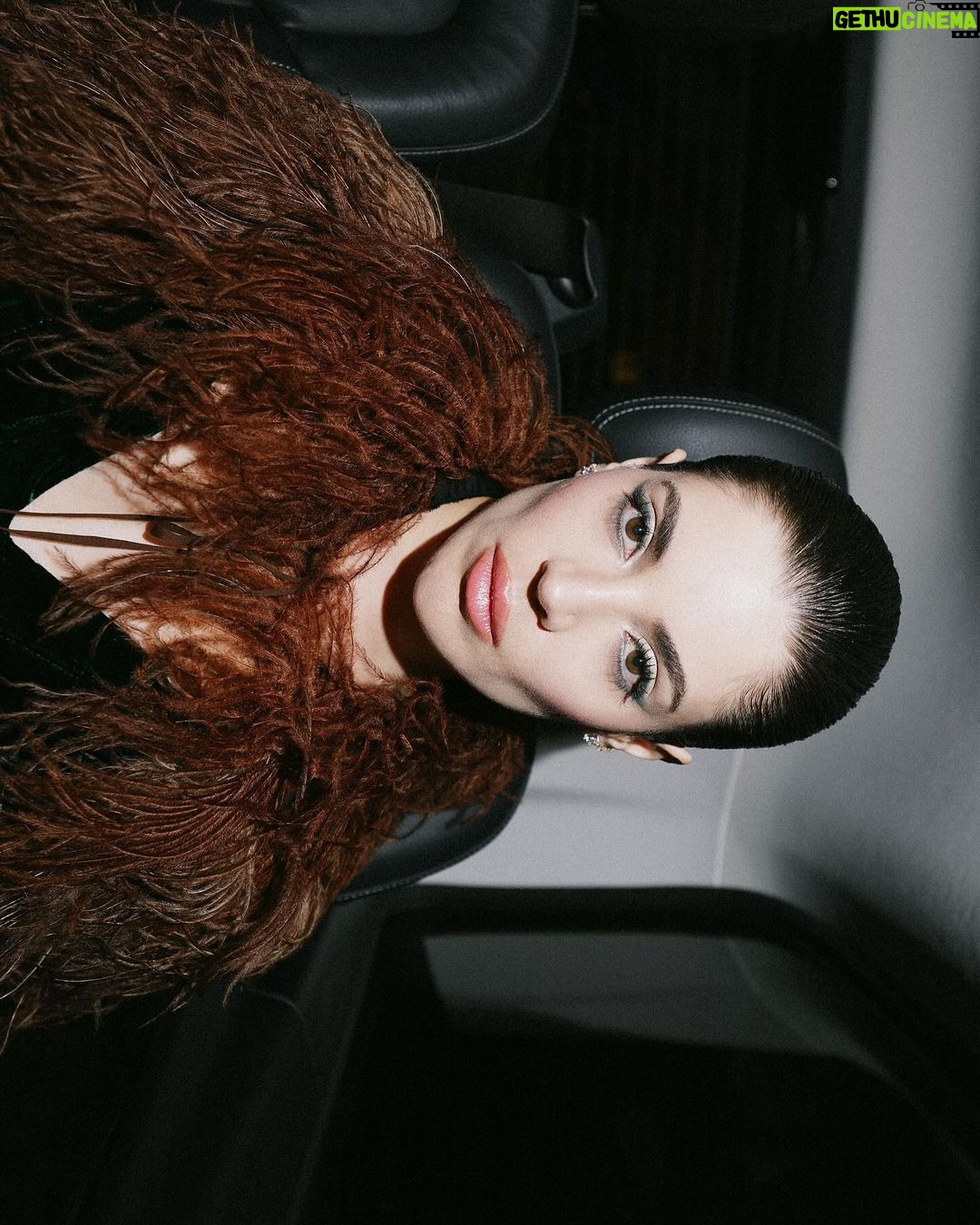 Gessica Kayane Instagram - @celiakritharioti #hautecouture
