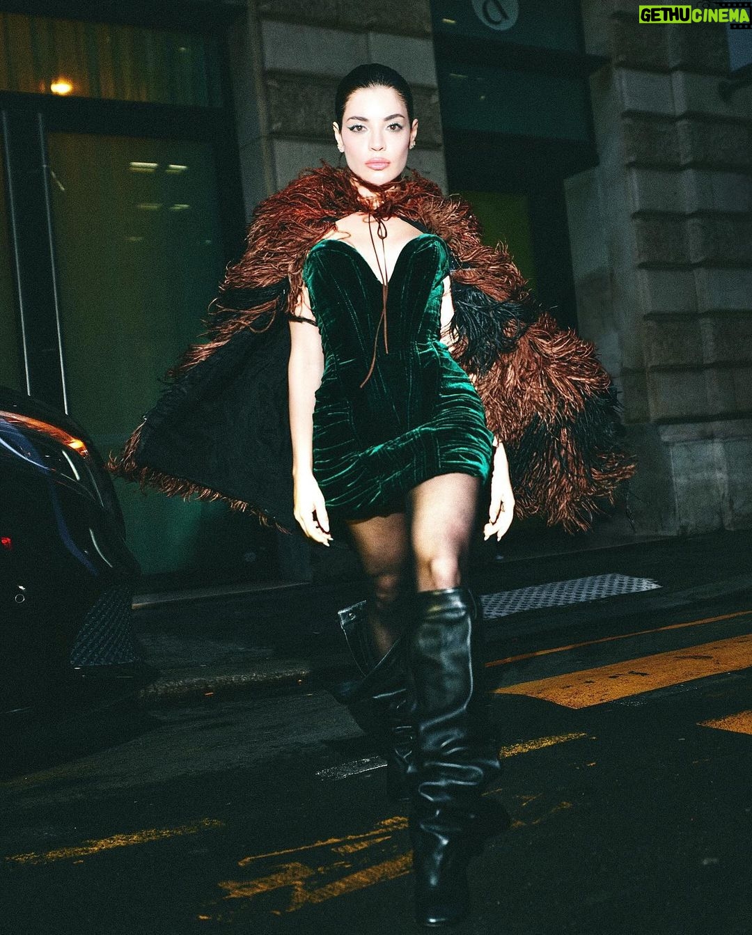 Gessica Kayane Instagram - @celiakritharioti #hautecouture
