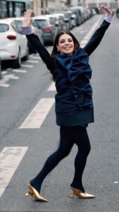 Gessica Kayane Instagram - @gessicakayane for paparazzi on the street before @viktorandrolf show @parisfashionweek @fashionweek @hautecoutureweek #highfashion #fashionweek #hautecouture #gessicakayane