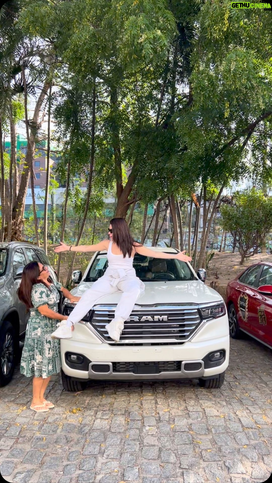Gessica Kayane Instagram - TA PRONTO PRA FICAR MILIONÁRIO?! São 40 números premiados que você ganha na hora 10 mil Reais! Fora o prêmio principal de mais de 1 milhão em carros e motos!!!! 1 - SW4 SRX 0km 1 - jetta 0km 1 - RAMPAGE DIESEL 0km 5 - IPHONE 15 PRO MAX 128gb REGULAMENTADO PELA LOTERIA FEDERAL! PREMIAÇÃO DIA 30 DE DEZEMBRO! LINK NA BIO E STORIES!!!!