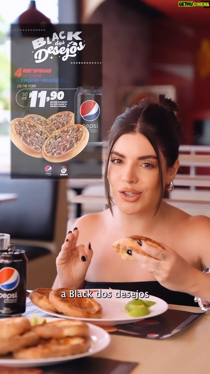 Gessica Kayane Instagram - A #BlackDosDesejos do @Habibsoficial com todo sabor e intensidade de PEPSI BLACK já começou e tem muitos cupons de Bib’sfiha + @pespibr em promoção até o final de novembro 🔥❤️ Eu já aproveitei e garanti o meu, e vocês? #publi #blackdosdesejos