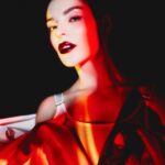 Gessica Kayane Instagram - @alexandermcqueen 🔥 Foto: @igoormelo Assistente de foto: biagarbieri Assistente de foto: @stevillar Diretora criativa: @leticiahaag Vídeo: @marlonbrambilla @estudio.carne Beleza: @rodrigocosta Assistente de beleza: @otavioalmeidaaa Marina Park Hotel