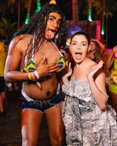 Gessica Kayane Instagram - FESTA DO MEME! Qual fantasia vocês amaram mais?! 📲 Marina Park Hotel