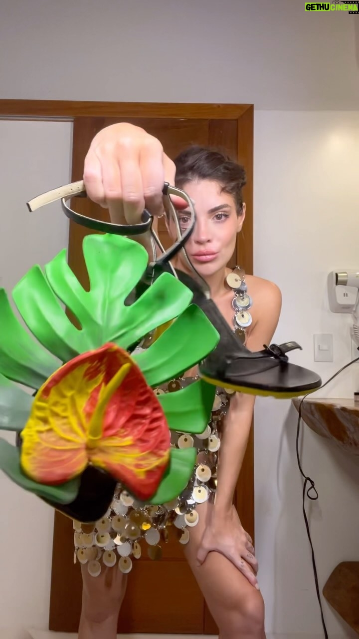 Gessica Kayane Instagram - GRWM testando se a roupa presta pra dançar na festa!!! Mais alguém faz isso?! Trancoso