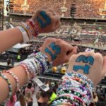 Ginebra Vega Instagram - ustedes me conocen así que se imaginarán por qué no puedo poner en palabras la noche que viví🥹🥹 taylor swift me regaló el show de mi vida<3 gracias a todas las swifties con las que compartí que le hicieron la tarde