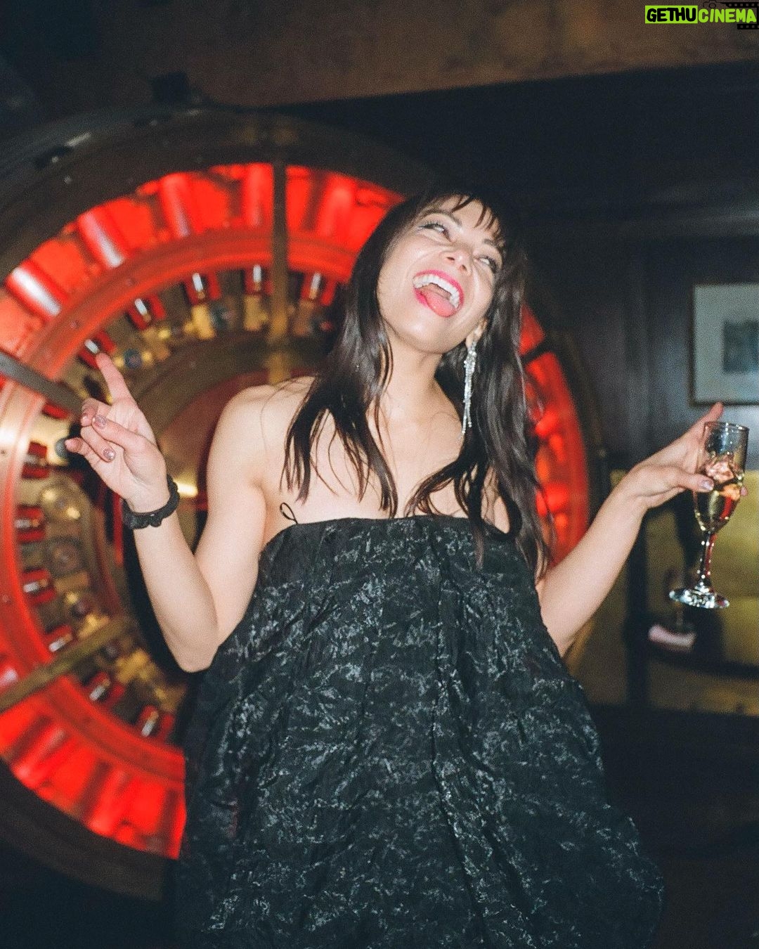 Ginger Gonzaga Instagram - Belated NYC ATL dump. The cool pics by @christian_germoso