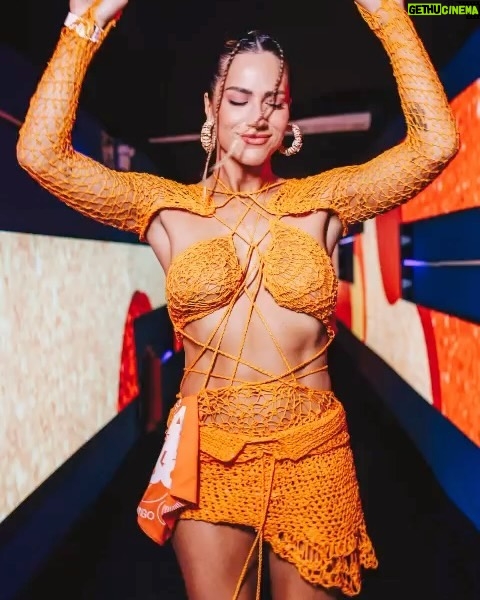 Giovanna Ewbank Instagram - E eu que já tô com saudades do carnaval, pode isso??? Esse ano Petra deixou o meu carnaval tão equilibrado que agora eu quero mais!!! Enquanto o próximo não chega, fiz um #TBT pra gente lembrar os momentos mais incriveis que vivi em Salvador. Ano que vem eu quero mais, viu @CervejaPetra 😉❤️🔥🍺 #CarnaPetra #BebaComSabedoria Publi Rio de Janeiro, Rio de Janeiro
