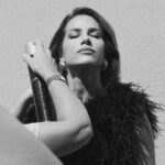 Giovanna Ewbank Instagram – Seria eu a nova tendência MOB WIFE ? 🖤

Styling @carlosesser 
Assistente @maiconvechii 
Beleza @cleidearaujo / @bebella.coelho 
Fotos @saullomoreira / @verticalconteudo