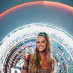 Giovanna Ewbank Instagram - Meu primeiro dia de folia com @CervejaPetra no Camarote Salvador foi na medida. E hoje tem mais. ❤️ #CarnaPetra #BebaComSabedoria Publi