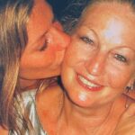Gisele Bündchen Instagram - Happy Mother’s Day to all the mom’s out there who with their infinite love can move mountains. Sending you all my love and reverence, especially to my mom , my wonder woman, a warrior who raised six daughters with so much love and care. Love you, mom! ❤️ Feliz Dia das Mães para todas as mamães que com seu amor infinito podem mover montanhas. Envio a vocês todo meu amor e reverência, especialmente para minha mãe, minha mulher maravilha, uma guerreira que criou seis filhas com tanto amor e carinho. Te amo mãe!