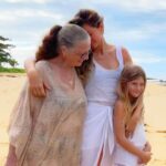 Gisele Bündchen Instagram - Happy International Women's Day! I am so grateful to all the amazing women that have crossed my path and inspired me, specially my wonder mom and my sweet daughter. May we celebrate each other and all the incredible women that came before us paving the way for us to be where we are today. Sending so much love to all of you on our special day. ❤️❤️❤️ Feliz Dia Internacional da Mulher! Sou muito grata a todas as mulheres incríveis que cruzaram meu caminho e me inspiraram (especialmente minha mãe maravilha e minha amada filha.) Que possamos celebrar umas as outras e todas as mulheres incríveis que vieram antes de nós, abrindo o caminho para estarmos onde estamos hoje. Enviando muito amor para todas vocês no nosso dia especial.