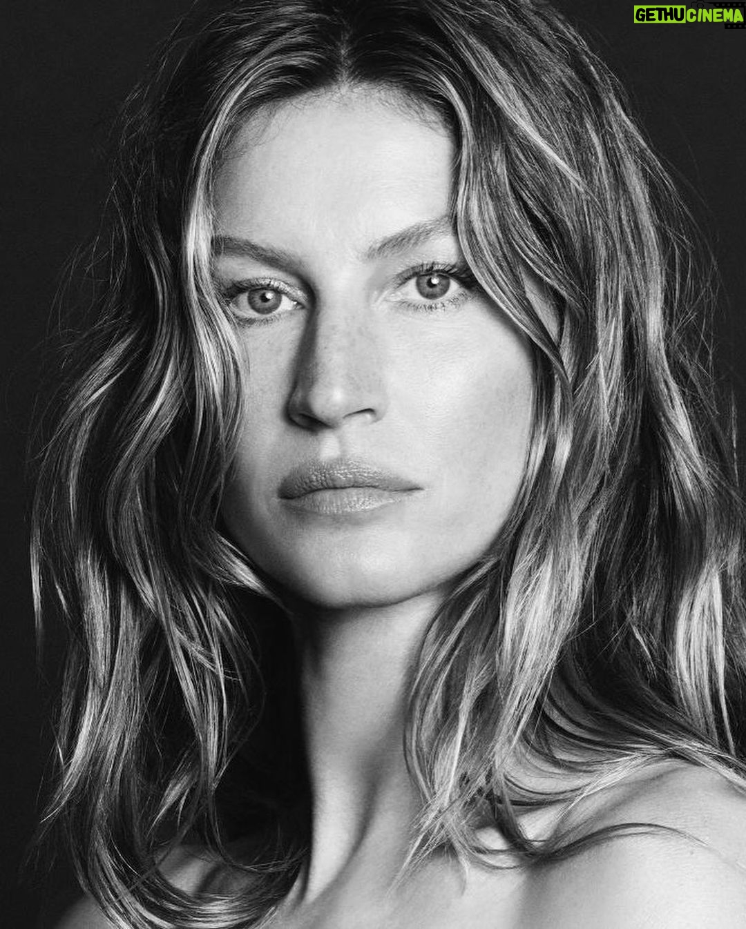 Gisele Bündchen Instagram - New @dustmagazine ✨ 📸 @luigiandiango