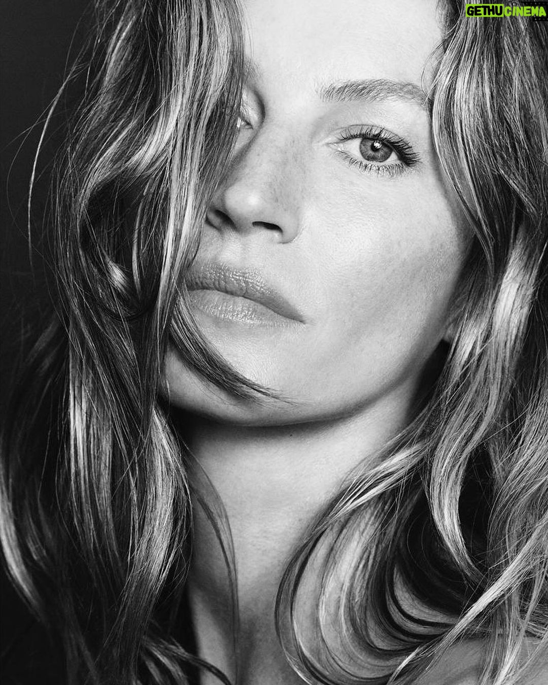 Gisele Bündchen Instagram - New @dustmagazine ✨ 📸 @luigiandiango