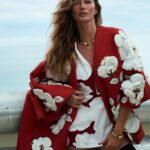 Gisele Bündchen Instagram - @vmagazine is out now! 📸