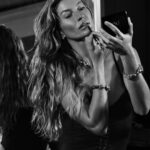 Gisele Bündchen Instagram - @vmagazine is out now! 📸