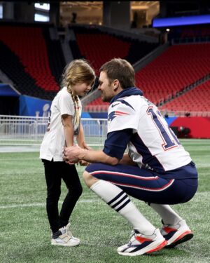Gisele Bündchen Instagram - What a ride @tombrady ! So many memories! When I met you over 15 years ago, I didn’t know the first thing about football. But cheering for you and seeing you do what you love most made me learn about this wonderful game to the point that I seriously believed I knew more than the referees! We always had a special champions playlist for every drive on our way to the game. As a family, we always prayed for you, celebrated and supported you in every game, cheered every win and suffered with every loss. 

I’m so proud of you, and of everything you have had to overcome physically and emotionally over the years. I am in awe of your dedication, and of everything you have achieved. You love what you do, and you leave behind a legacy that is a beautiful example for future generations. 

You are the most dedicated, focused and mentally tough person I have ever met. You never once complained over the years about all the bruises and aches and pains. You just kept focusing on your goal to go out there and be the best leader there was to all your teammates.

I know how excited you are about the next chapter of your life. Watching you work so hard in your football career and seeing the dedication you are now putting into all your new endeavors is incredibly inspiring. There is nothing you can’t achieve. I have always been here for you, you know that, and I’m as excited as you are for what the future holds!

Words can’t really express how grateful I am to everyone who has been so supportive of my husband and our family for so many years. 
With all my love, Gisele