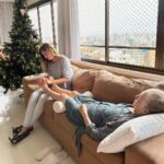 Gisele Bündchen Instagram - Reconnecting with the essential ❤️ sending love and wishing a happy and blessed 2024 to all! Reconectando com o essencial ❤️ mandando amor e desejando um feliz e abençoado 2024 a todos!