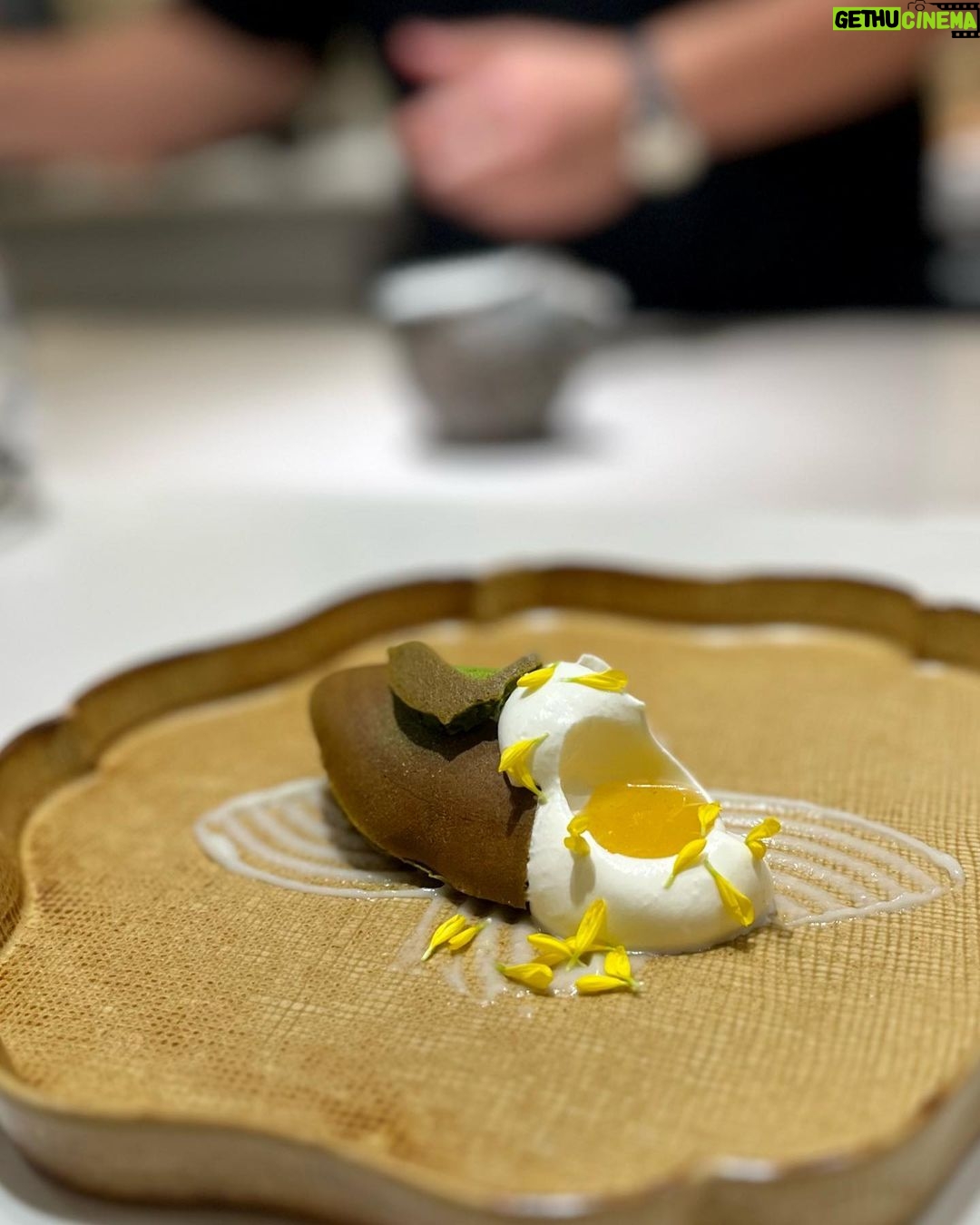 Gladys Lee Instagram - Most beautiful dessert menu in Taipei at @akerue_dessert by chef @makito_tsukasan, and profound pairing by @nickwutw #gastronomy #finedininglovers #gourmet #pastrymenu #東區甜點 #甜點套餐 #預約制 akeruE Dessert