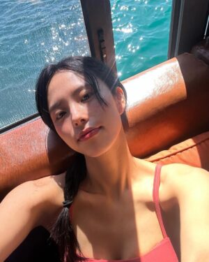 Go Eun-young Instagram - #바쁘다 #바빠 #현대사회 #행복 #주말 그래도 여름 사진을 뒤적이며 행복해하는 중 헤헤
얼마 전에 #유튜브 에 #나트랑 #여행 영상 업로드 했지요~ 헤헤 #많관부 ~
.
.
#여름 #summer #selfie #셀피 #셀카 #여자모델 #바다 #youtube