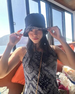 Go Eun-young Instagram - #바쁘다 #바빠 #현대사회 #행복 #주말 그래도 여름 사진을 뒤적이며 행복해하는 중 헤헤
얼마 전에 #유튜브 에 #나트랑 #여행 영상 업로드 했지요~ 헤헤 #많관부 ~
.
.
#여름 #summer #selfie #셀피 #셀카 #여자모델 #바다 #youtube