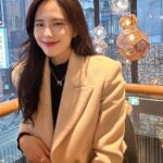 Go Eun-young Instagram - 갑자기 날씨가 추워졌따….! ㄷ ㄷ #봄 아니었어….? . #메이크업 #일상 #셀피 #selfie #model #모델
